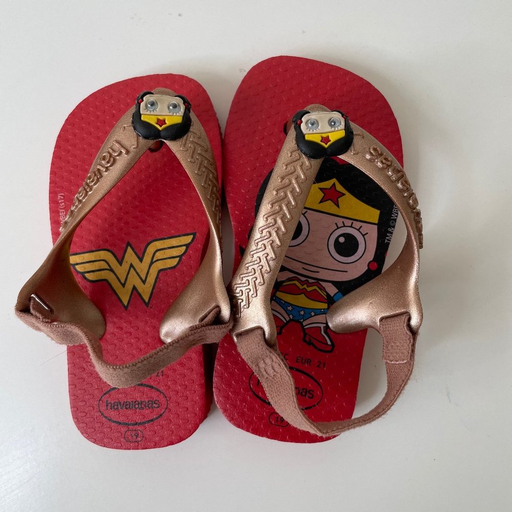 Havaianas Little Girl Wonder Woman Google Eyes Strap Flip Flop Sandal